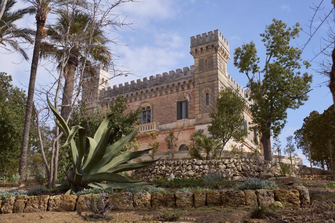 Trepuzzi Castle Elvira - The Castle & The Cottage מראה חיצוני תמונה